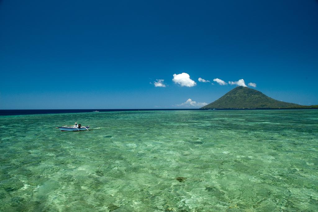Bunaken Divers Sea Breeze Resort Buitenkant foto
