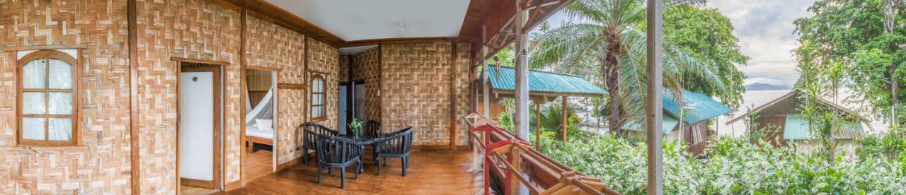 Bunaken Divers Sea Breeze Resort Buitenkant foto