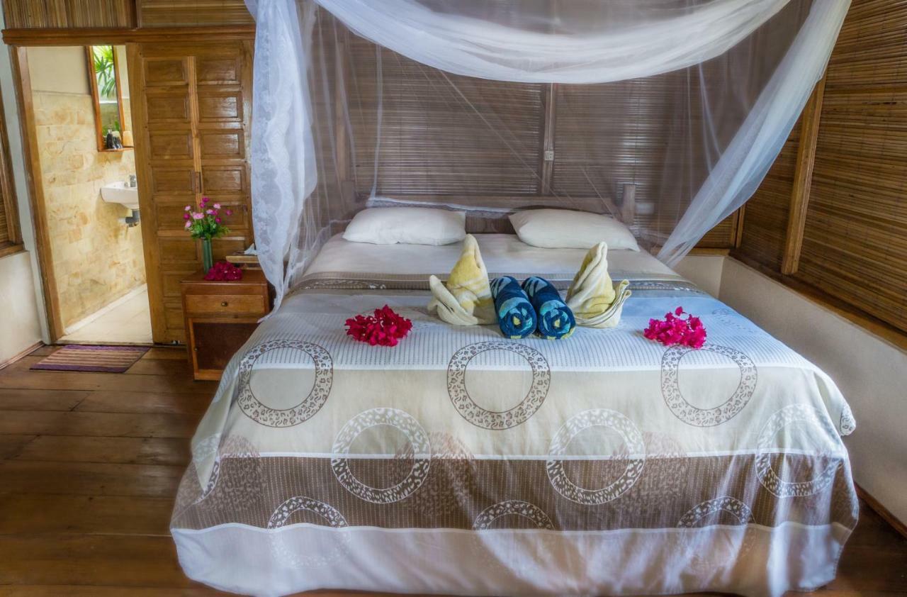 Bunaken Divers Sea Breeze Resort Buitenkant foto