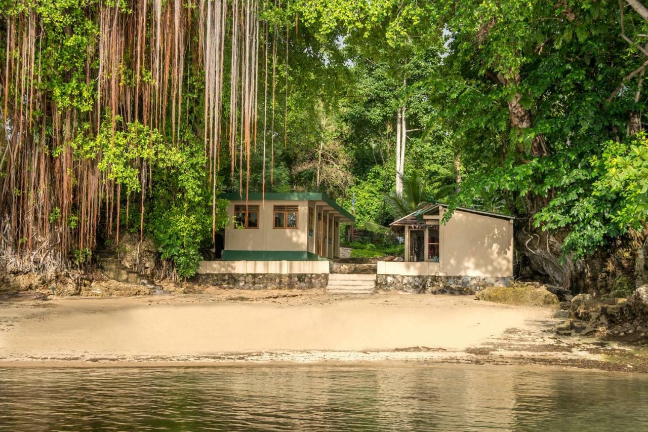 Bunaken Divers Sea Breeze Resort Buitenkant foto